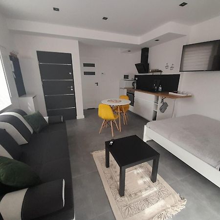 Viva Apartments Освиенцим Екстериор снимка